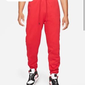 Jordan Essentials Red sweatpants